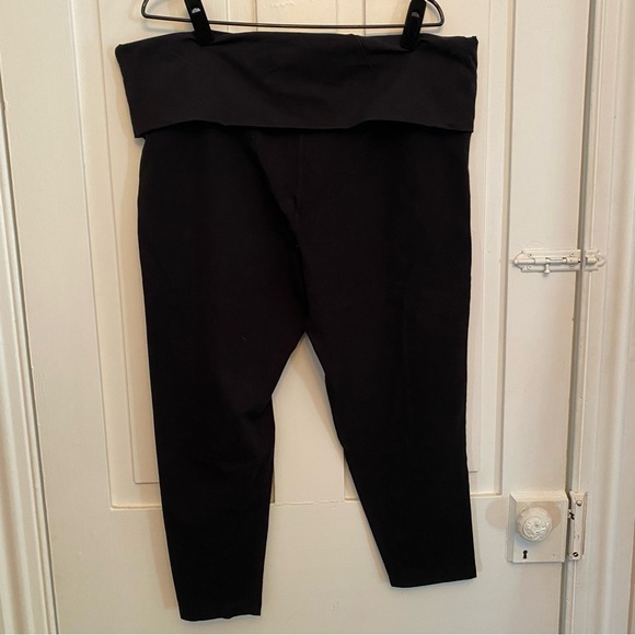 ✨french laundry black foldover leggings✨ - Picture 2 of 3